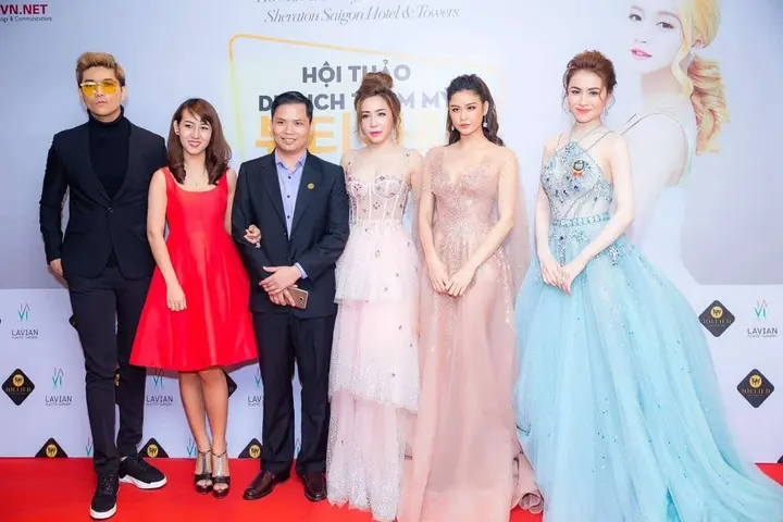 Cùng khách mời tại Miss Perfect Global Beauty 2017, Trương Văn Quý là thành viên Ban tổ chức